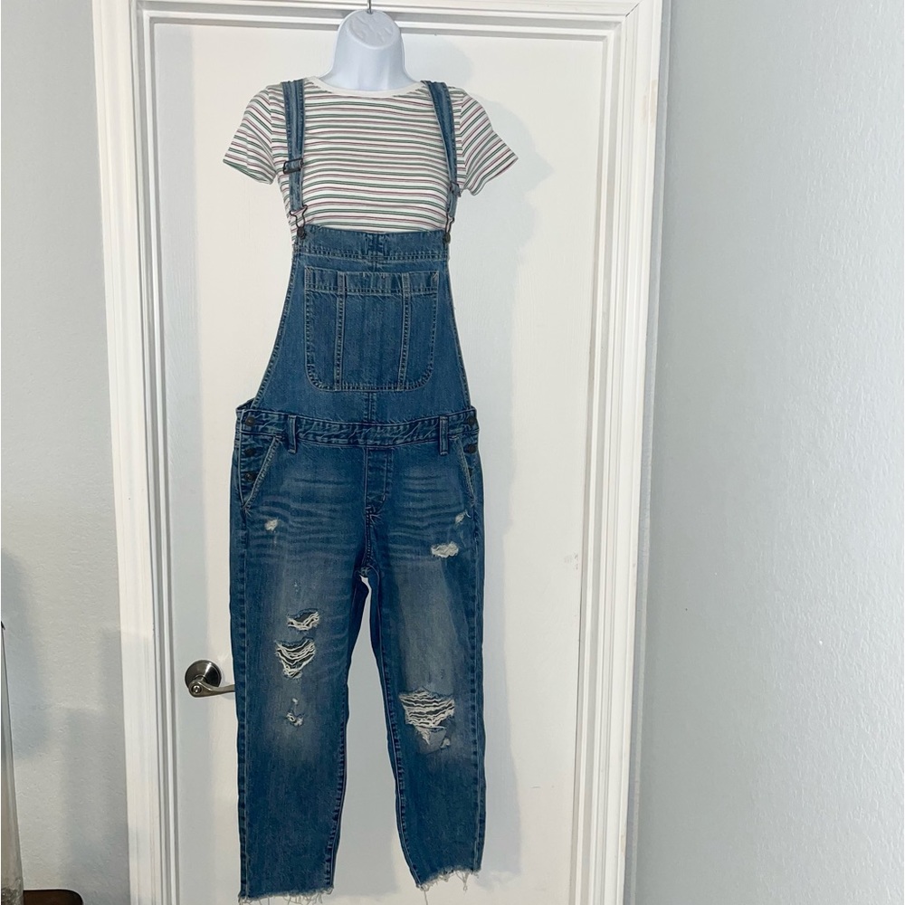 Abercrombie & Fitch distressed denim overalls (Size M) NWOT
